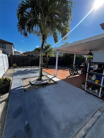 16333 SW 139th Ct, Miami, FL 33177