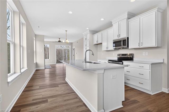 3016 Plymouth PL, Williamsburg, VA 23185