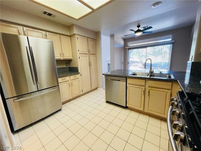 5409 La Patera Lane, Las Vegas, NV 89149