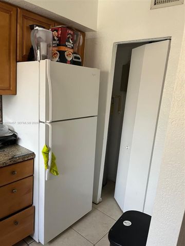 403 NW 84th St 403, Miami, FL 33150