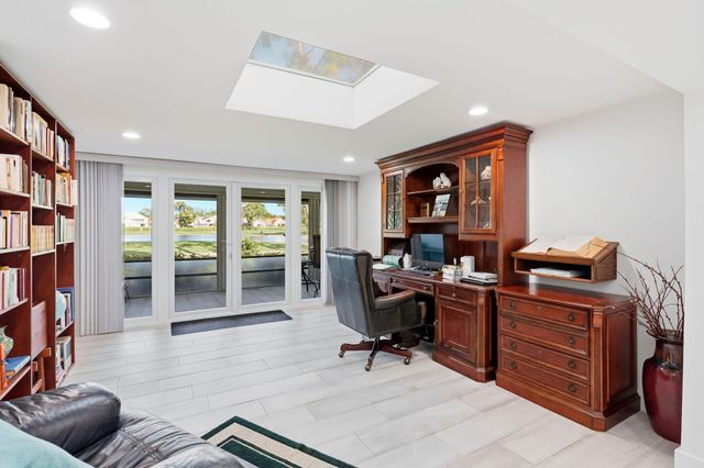 21680 Tall Palm Circle 12-B, Boca Raton, FL 33433
