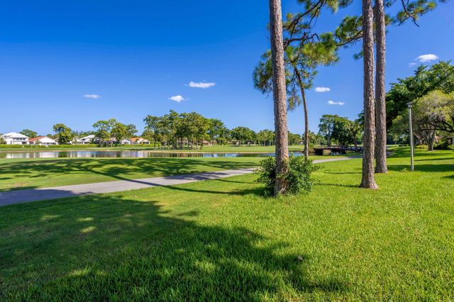 21680 Tall Palm Circle 12-B, Boca Raton, FL 33433