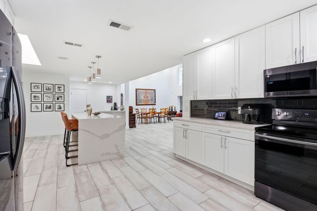 21680 Tall Palm Circle 12-B, Boca Raton, FL 33433
