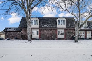 7933 Jefferson Avenue 4b, Munster, IN 46321