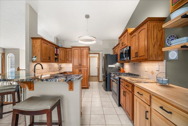 310 W AUBURN CREST Ct, Spokane, WA 99224