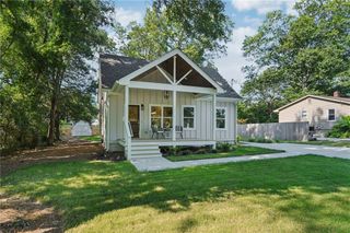 1036 Dell SE Avenue, Smyrna, GA 30080