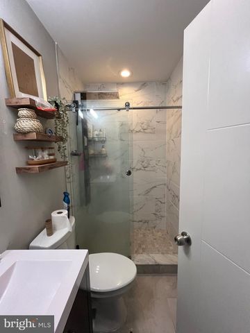 1625 FONTAIN ST, Philadelphia, PA 19121