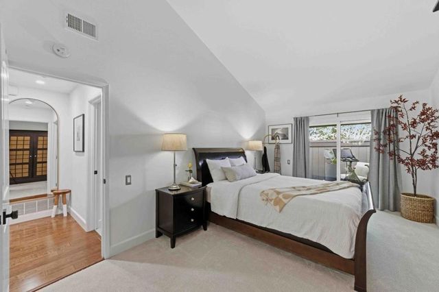 1115 Crestview Drive 2, San Carlos, CA 94070