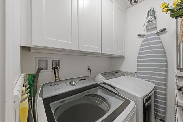 1115 Crestview Drive 2, San Carlos, CA 94070