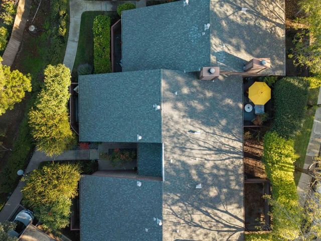 1115 Crestview Drive 2, San Carlos, CA 94070