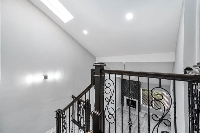 11643 Village Place Drive 194, Houston, TX 77077