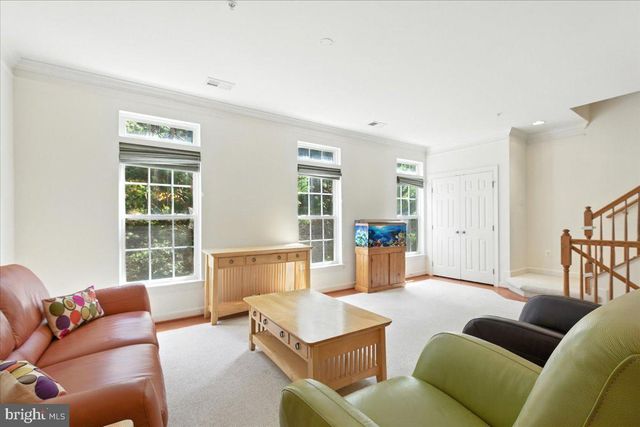 5707 CALLCOTT WAY #H, Alexandria, VA 22312