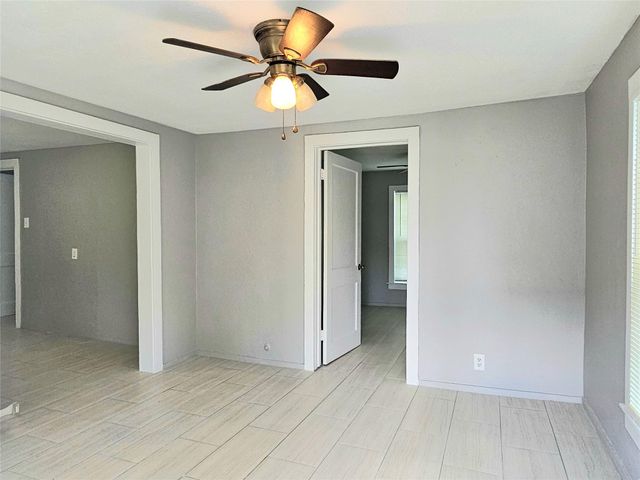 217 Cockerel Street C, Houston, TX 77018