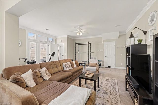 592 W 2nd Street, Winston-salem, NC 27101