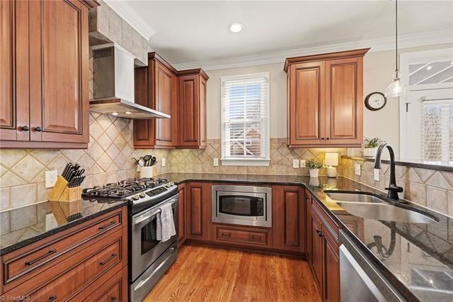 592 W 2nd Street, Winston-salem, NC 27101