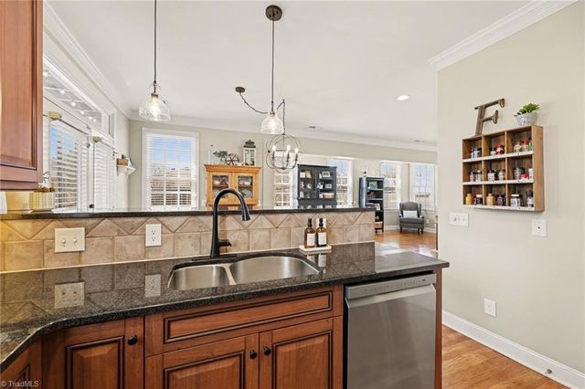 592 W 2nd Street, Winston-salem, NC 27101