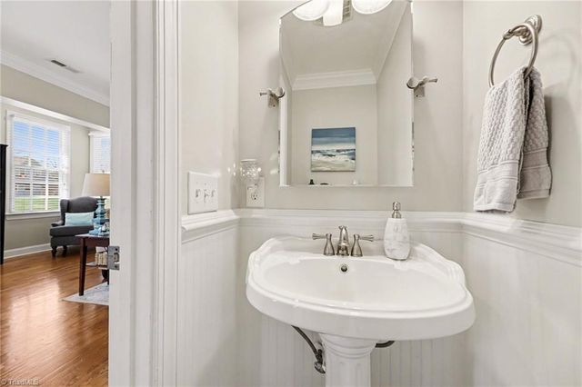 592 W 2nd Street, Winston-salem, NC 27101