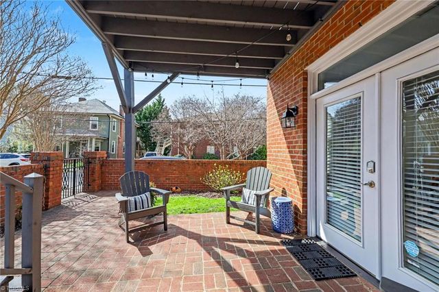 592 W 2nd Street, Winston-salem, NC 27101