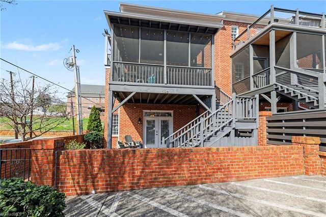 592 W 2nd Street, Winston-salem, NC 27101