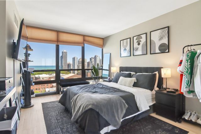 1636 N Wells Street 1709, Chicago, IL 60614