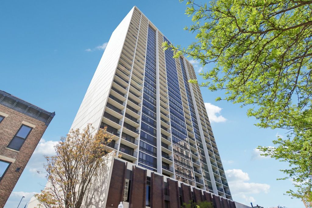1636 N Wells Street 1709, Chicago, IL 60614