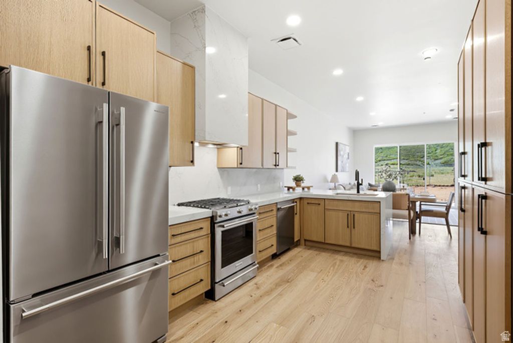 2332 BIG WILLOW TRL #102, Park City, UT 84060 — exterior