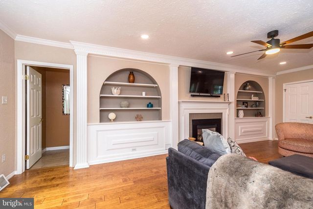 103 TANGLEBROOK, Southampton, PA 18966