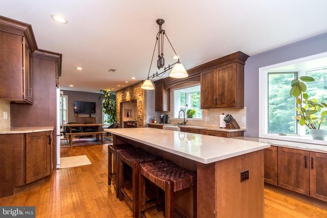 103 TANGLEBROOK, Southampton, PA 18966