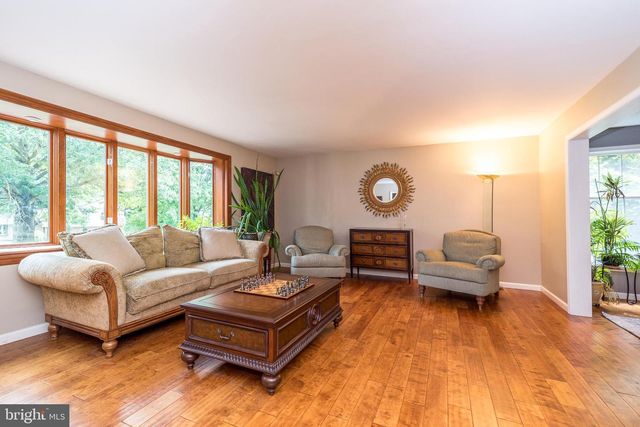103 TANGLEBROOK, Southampton, PA 18966