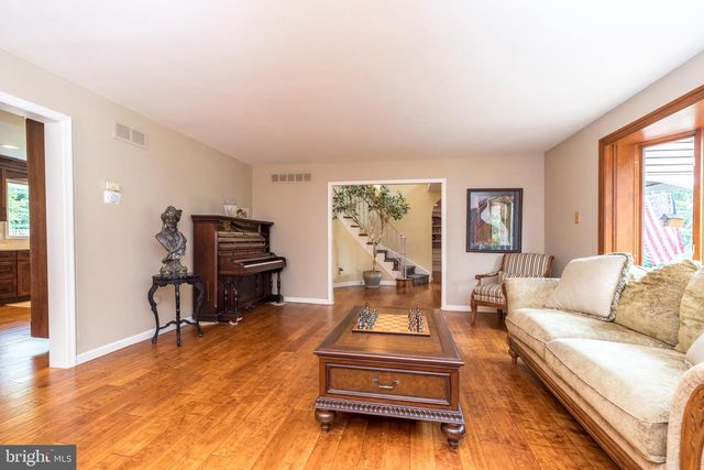 103 TANGLEBROOK, Southampton, PA 18966