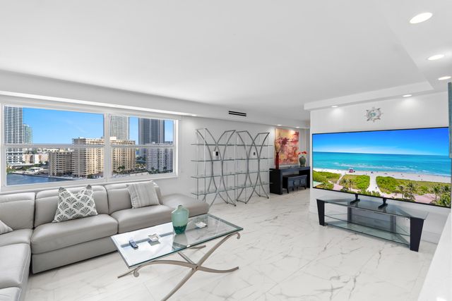 121 Golden Isles Drive Ph1, Hallandale Beach, FL 33009