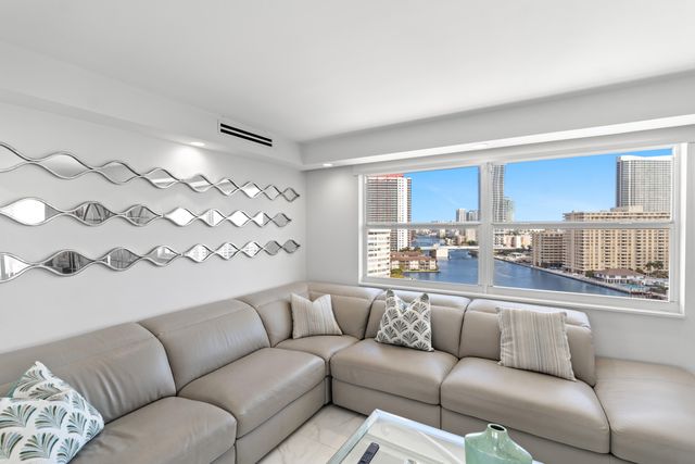 121 Golden Isles Drive Ph1, Hallandale Beach, FL 33009