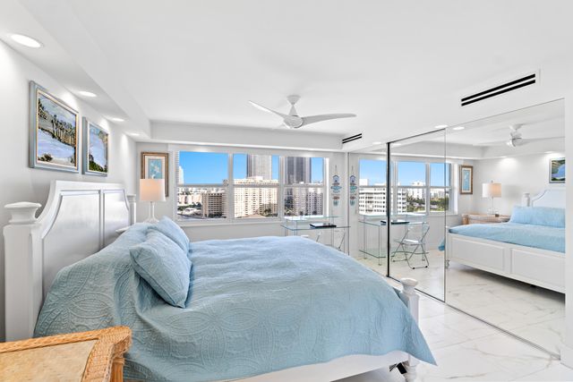 121 Golden Isles Drive Ph1, Hallandale Beach, FL 33009