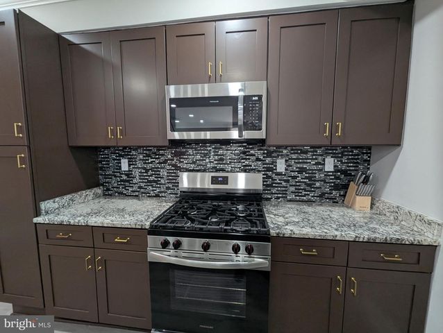 410 ANNABEL AVE, Baltimore, MD 21225