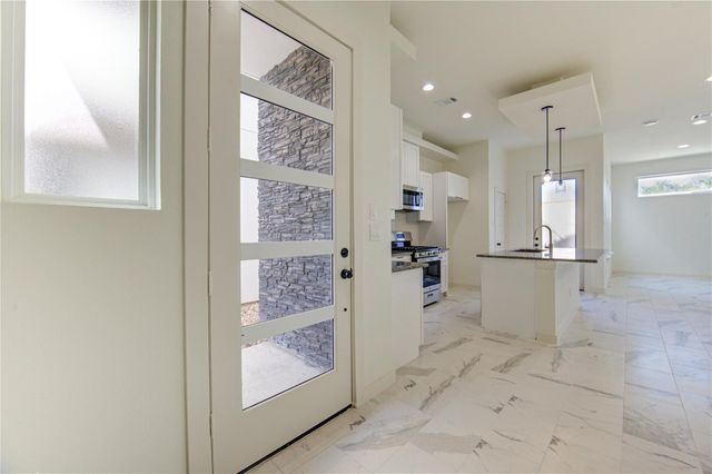 2928 El Fenice Lane, Houston, TX 77057