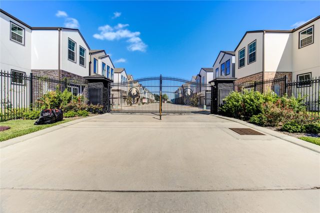 2928 El Fenice Lane, Houston, TX 77057