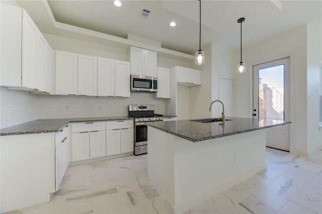 2928 El Fenice Lane, Houston, TX 77057