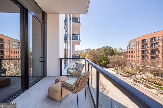 2425 Peachtree Road NE 412, Atlanta, GA 30305