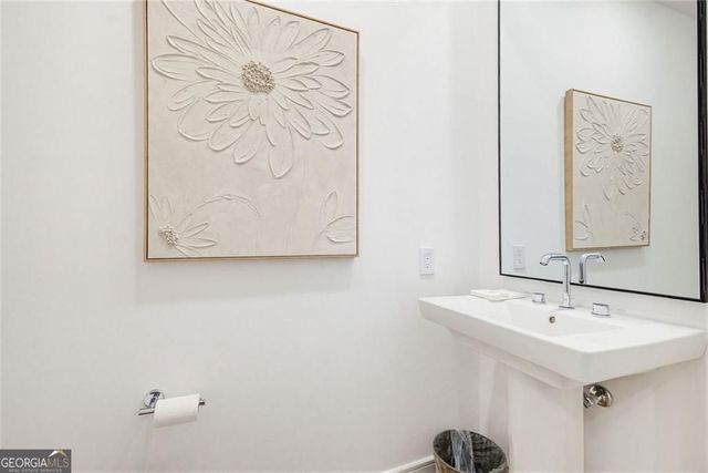 2425 Peachtree Road NE 412, Atlanta, GA 30305