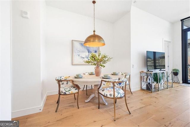 2425 Peachtree Road NE 412, Atlanta, GA 30305