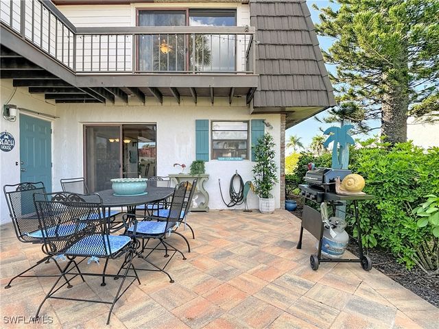 119 Lake Point LN 5B, Naples, FL 34112