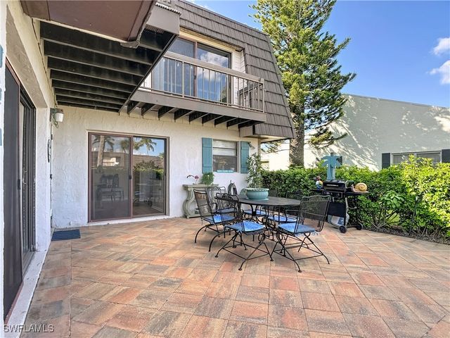 119 Lake Point LN 5B, Naples, FL 34112