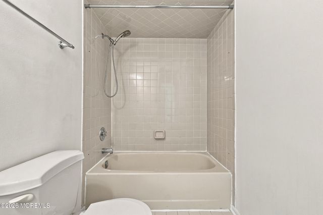 694 Darlington Drive 88, Old Bridge, NJ 08857