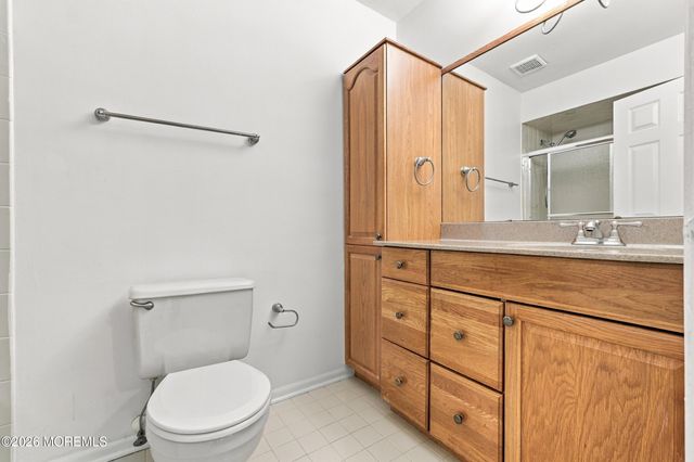 694 Darlington Drive 88, Old Bridge, NJ 08857