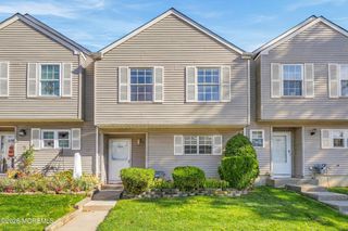 694 Darlington Drive 88, Old Bridge, NJ 08857