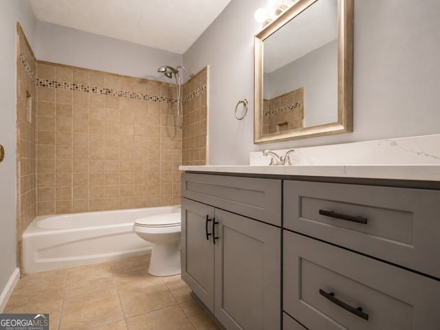 370 Darter Run NW, Kennesaw, GA 30144