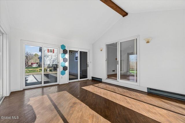 39 University Street, Bethlehem, NY 12158