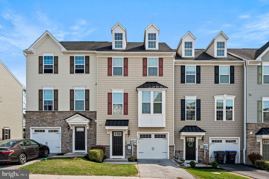 126 CRICKET DR, Malvern, PA 19355