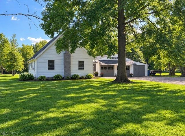 10484 Knowlton Road, Garrettsville, OH 44231