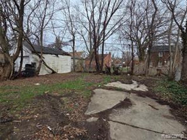 14757 Wilfred Street, Detroit, MI 48213